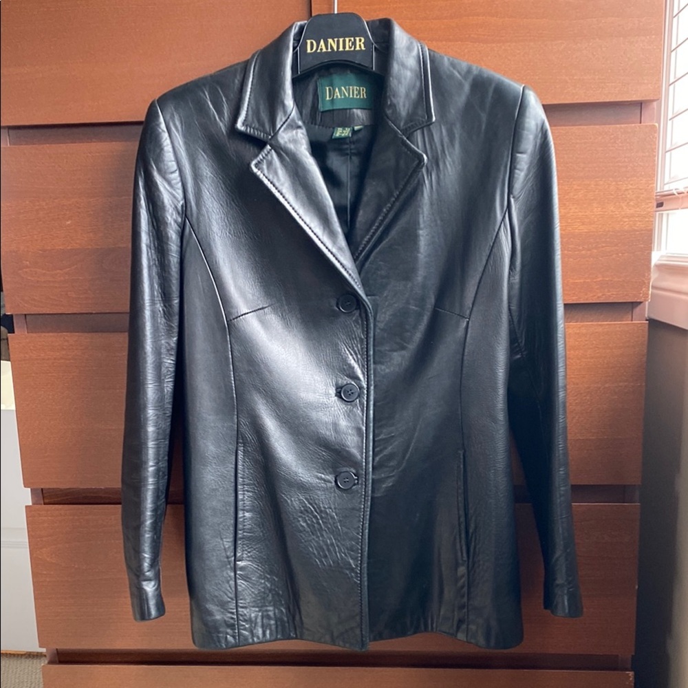 Danier Black Leather Women's Jacket